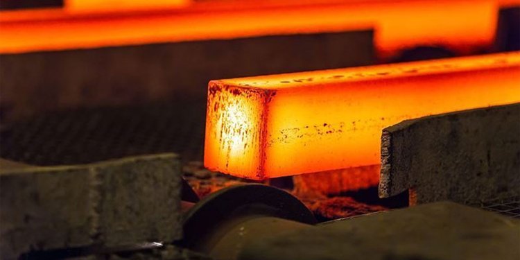 চীনে ইস্পাত উৎপাদন কমার আভাস